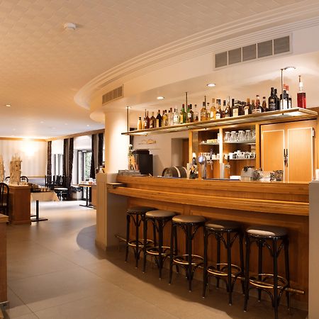Castelnou Aparthotel Гент Екстериор снимка